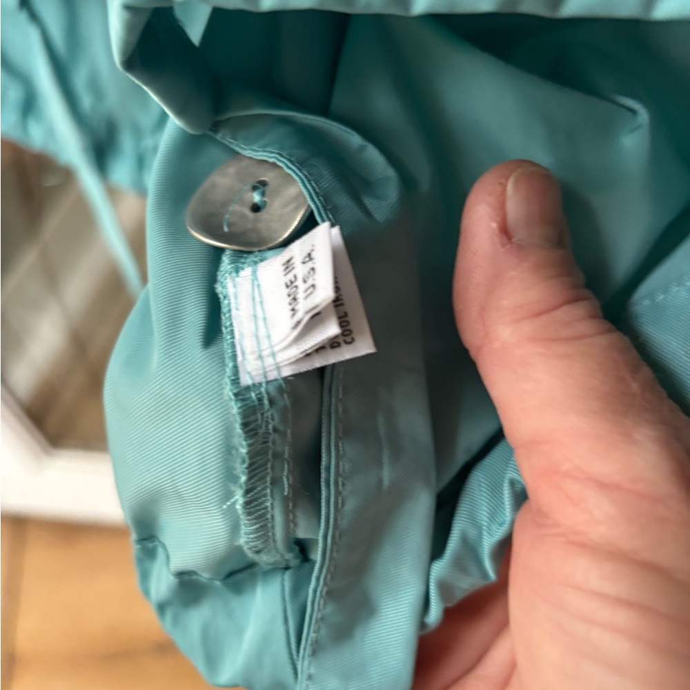 PLANET by Lauren G, all purpose jacket, 100 % nylon, draw string. - Picture 4 of 6